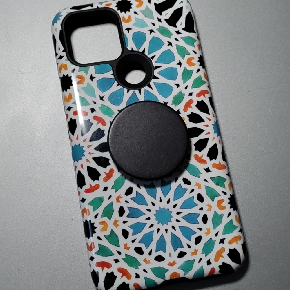 Pixel 5 Alhambra mosaic case